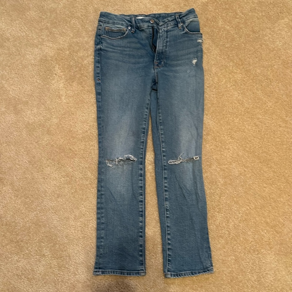 Like new Good American straight leg distressed jeans